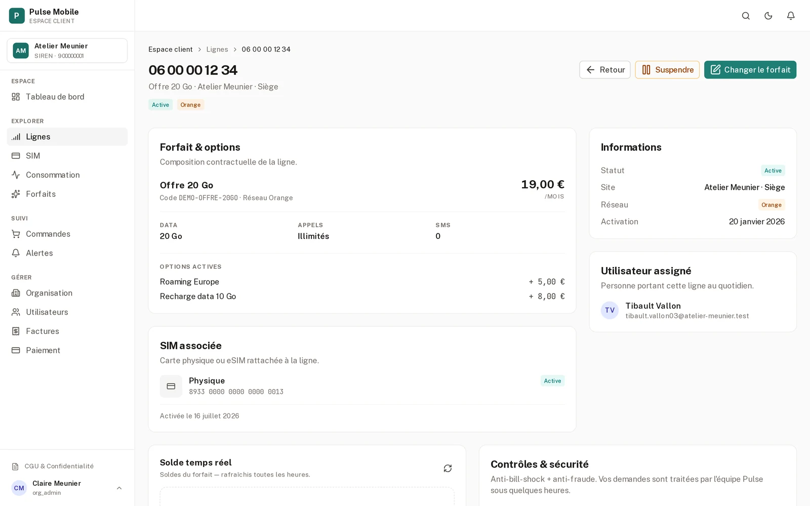 Fiche d’une ligne mobile détaillant le forfait souscrit et ses options rattachées, la carte SIM associée et le collaborateur qui en est le porteur.